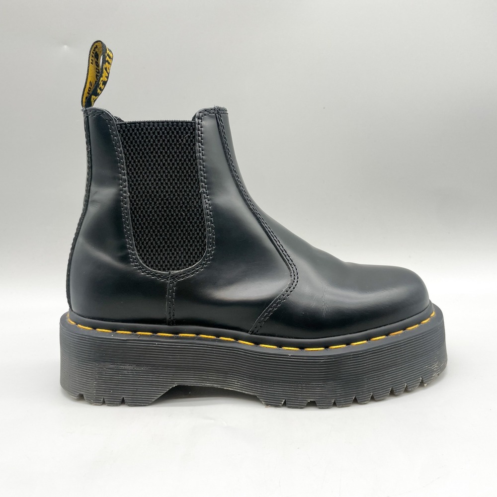 Dr. Martens Womens 7 Quad Platform Chelsea Boots Black Leather Goth Chunky Edgy
